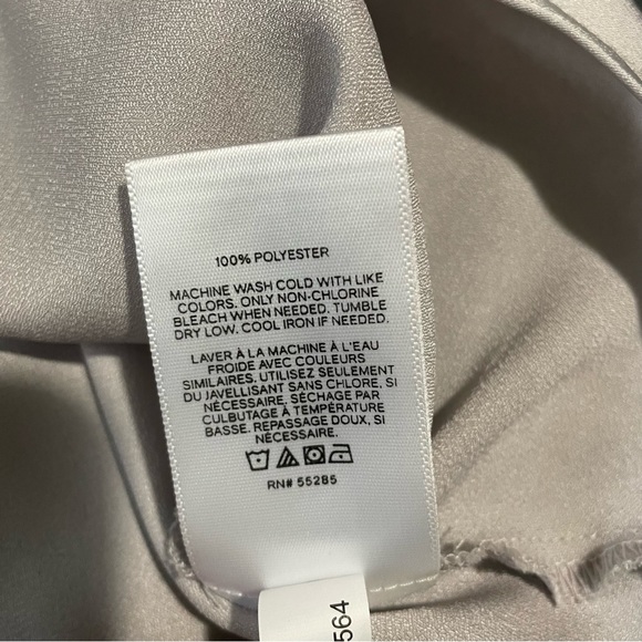 Like New Womans Express Silk Camisole - Picture 2 of 5